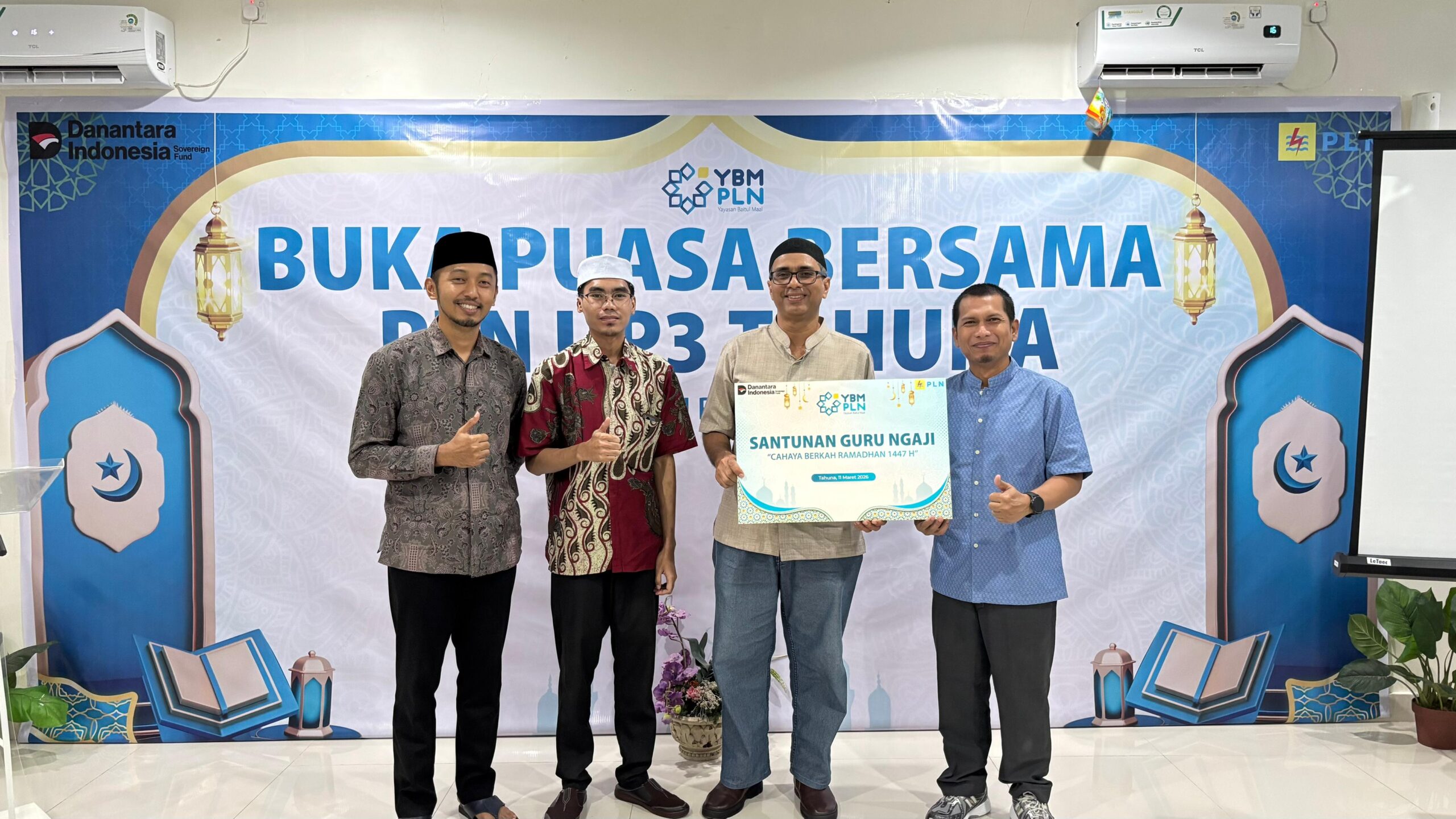 Menebar Berkah Ramadhan: PLN UP3 Tahuna Gelar Safari Ramadhan dan Salurkan Santunan bagi Guru Pengajian serta Anak Yatim